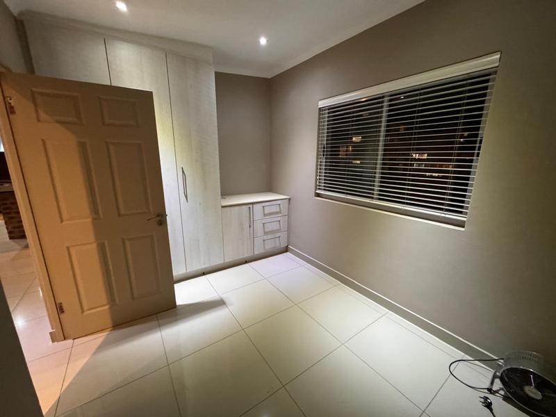 2 Bedroom Property for Sale in Green Point Western Cape